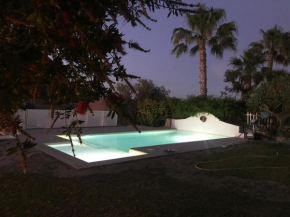 Гостиница B&B Villa Di Giorgi  Чефалу